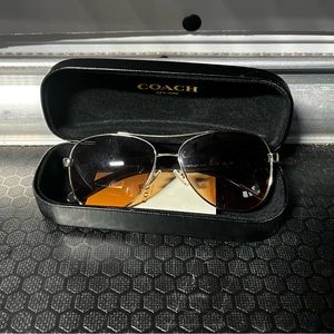 Coach Horse and Carriage Pilot Sunglasses